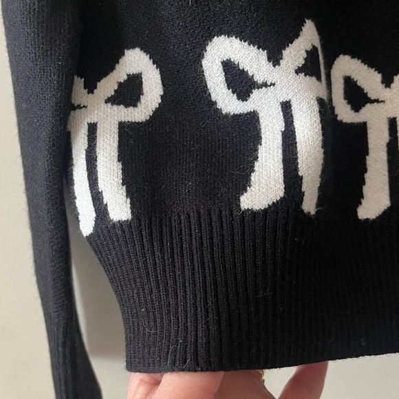 Vigoss Black Cardigan Sweater with White Bow Detail Mixed Media Women’s Size L - Picture 6 of 12